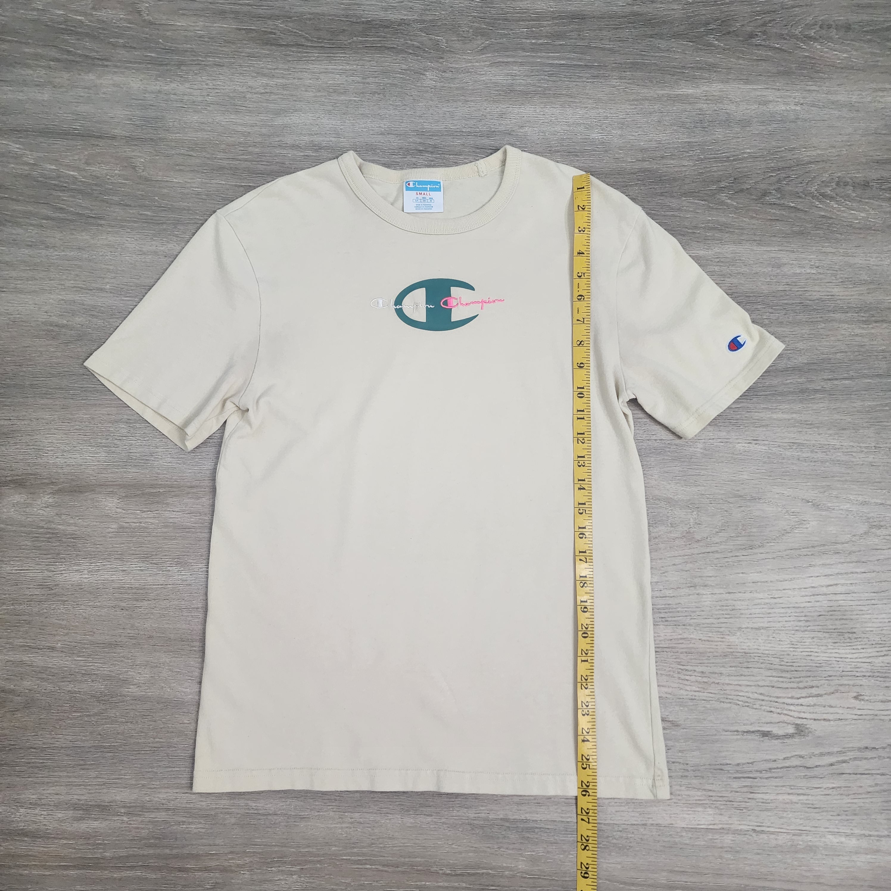 Champion Cream Logo Graphic Tee – Size S