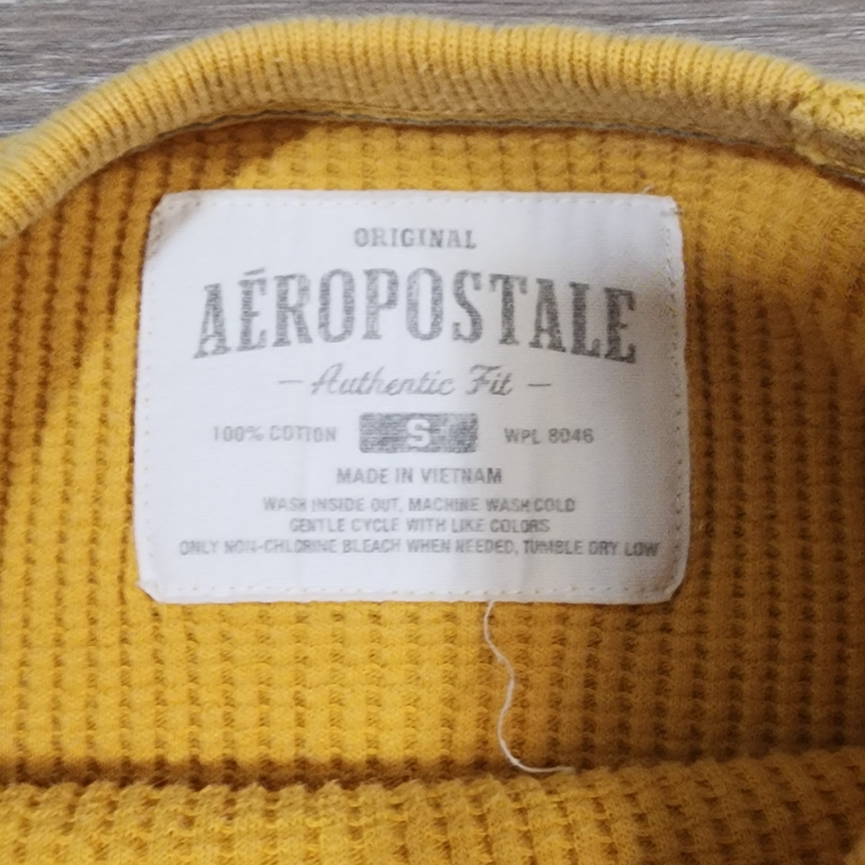 Aeropostale Athletics Thermal Long Sleeve Top — Size Small