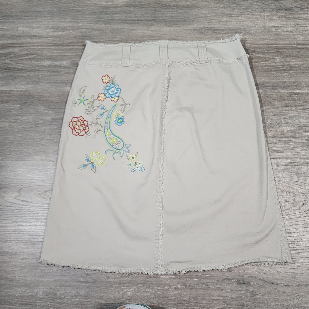 Jones Wear Jeans Embroidered Floral Denim Skirt – Size 10